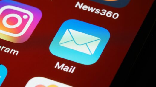 Best Ways to Embed Social Media Posts in Emails with Pro Tips